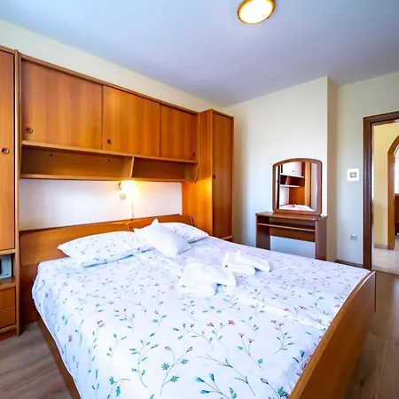 Kastell Lejlighed Lopar