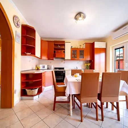 Apartment Kastell Lopar