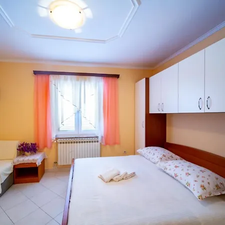 Apartment Kastell Lopar