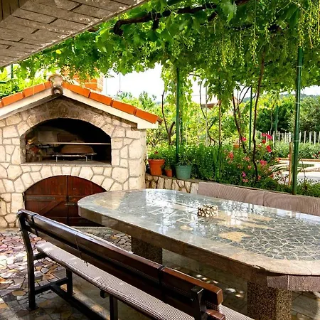 Apartament Kastell *