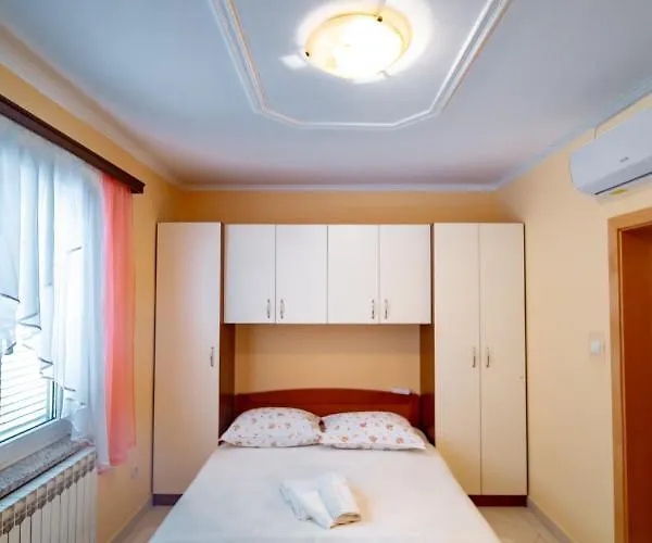 Apartament Kastell Lopar
