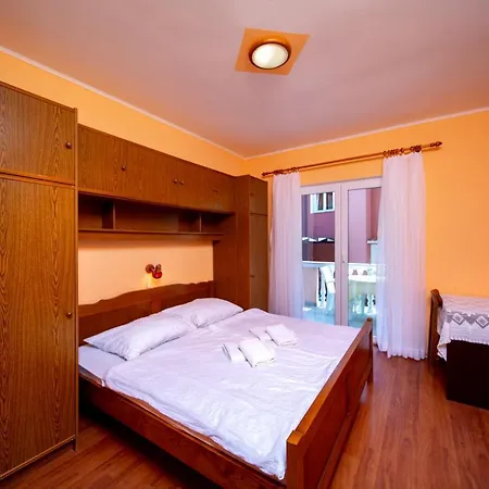 Kastell Apartmán *